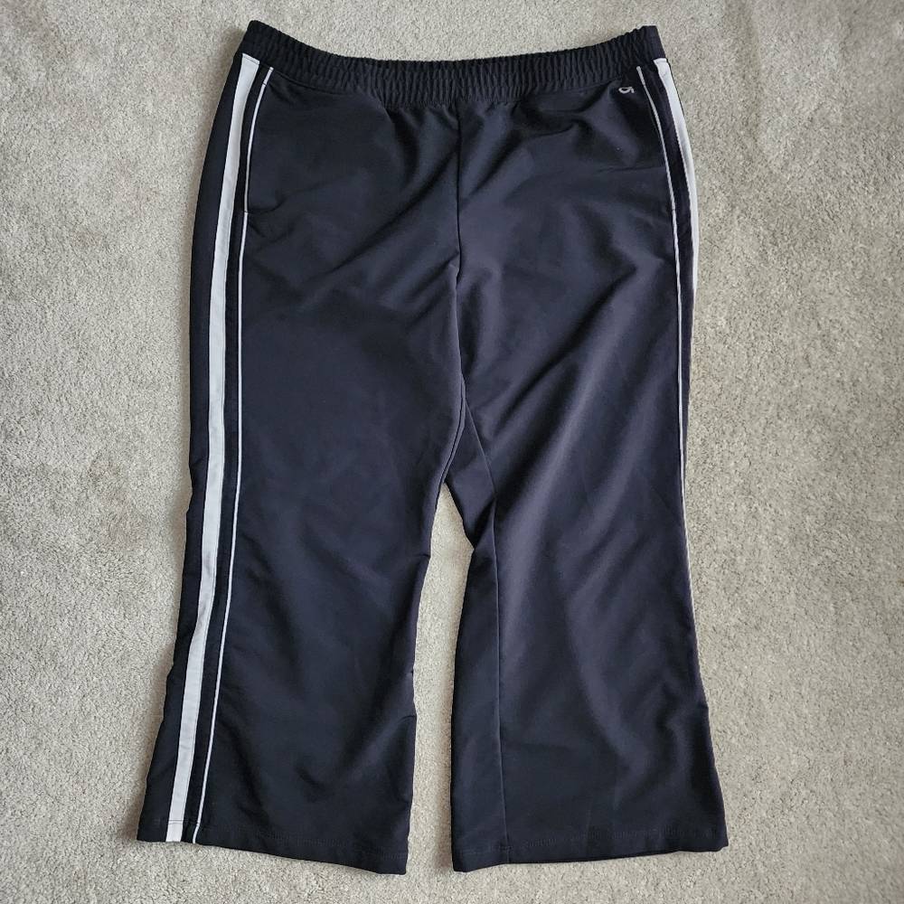 GapFit cropped pants